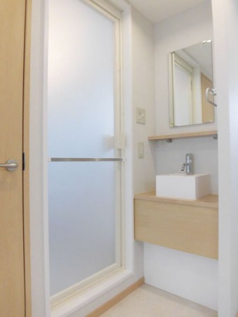 賃貸物件を明るくナチュラルに全面リフォーム